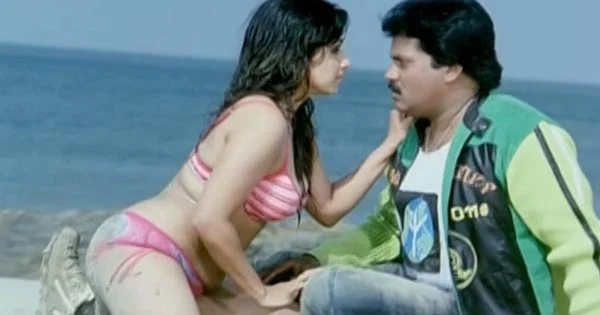 flora saini bikini hot video