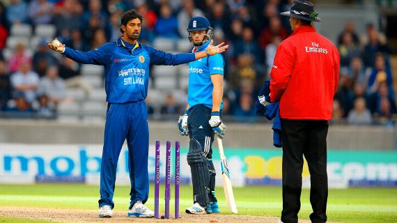 Sachithra Senanayake gestures to the umpire after mankading Jos Buttler  @ABOCricinfo