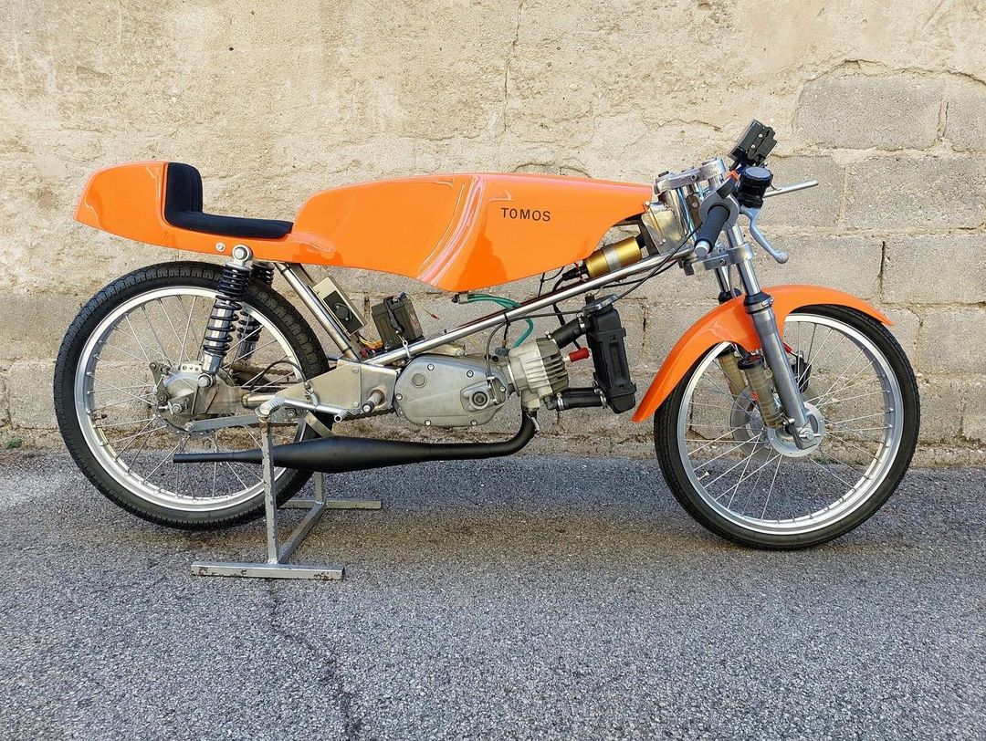 Moped Custom Motorcycle Style Inspiration 3