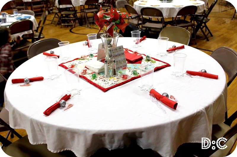16+ Christmas Decorating Ideas For Party Table, Great Concept