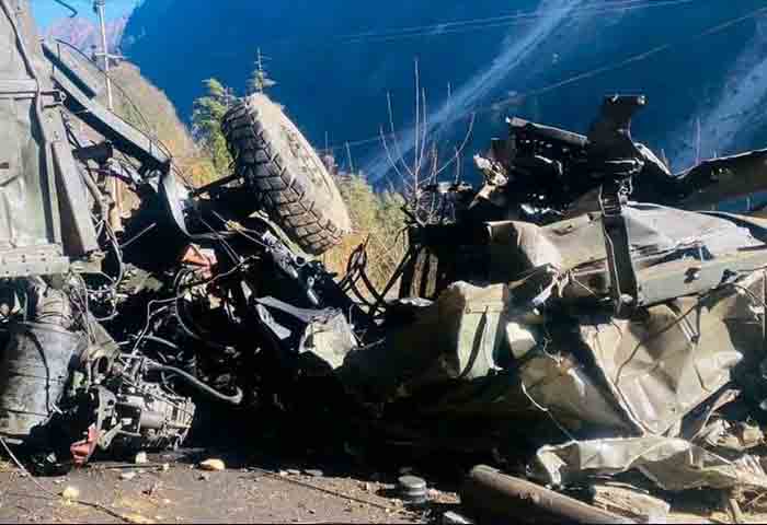 16 Army soldiers died, 4 injured in road accident in Sikkim, News,National,Top-Headlines,Latest-News,Injured,Army,Soldiers,Death,Prime Minister.