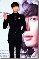 DoctorStranger_PressConference_LeeJongSuk_bc1_zps8bbe5c80