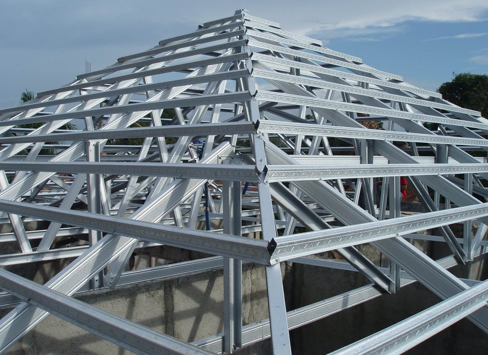 Langkah langkah pemasangan rangka atap baja  ringan  INFO 