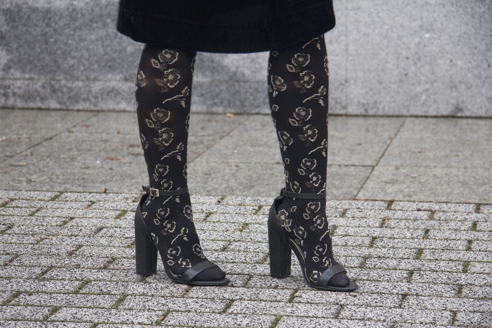  floral tights outfit