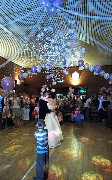 balloon designs for weddings