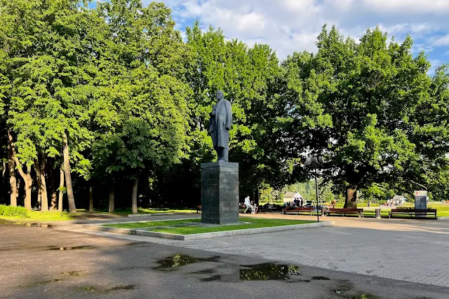 парк Измайлово, памятник Владимиру Ленину