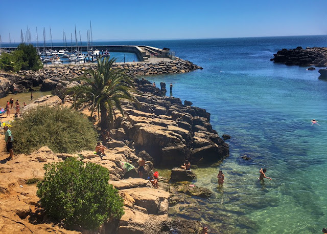 puerto y playas en verano Cascais