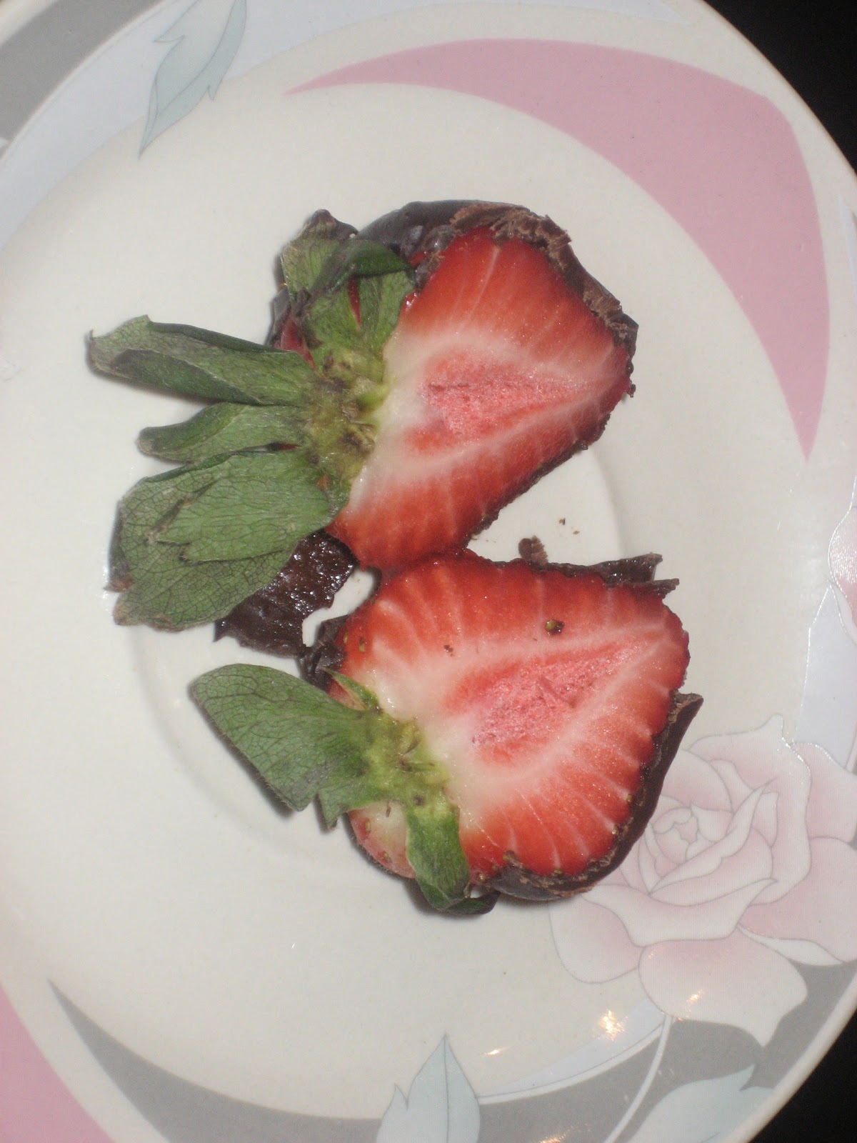 Vegetarian Food and Health: Chocolate covered strawberries, pineapple