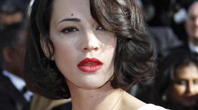 Asia Argento: "Corona? La nostra non è un’attrazione che deriva dal 'fascino del male' ma dal caos"