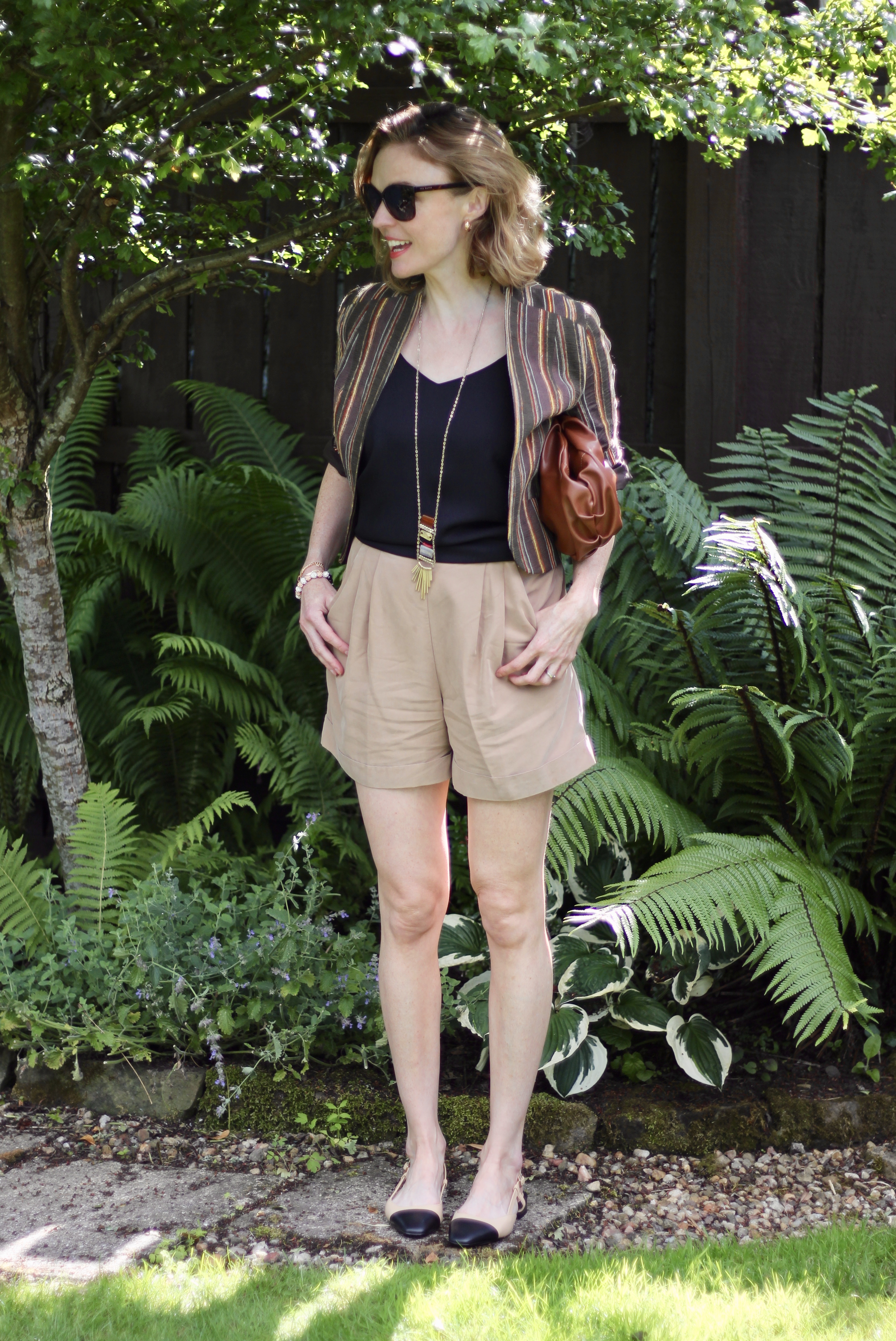 Shorts over 40 • Beige Black Brown • Fake Fabulous
