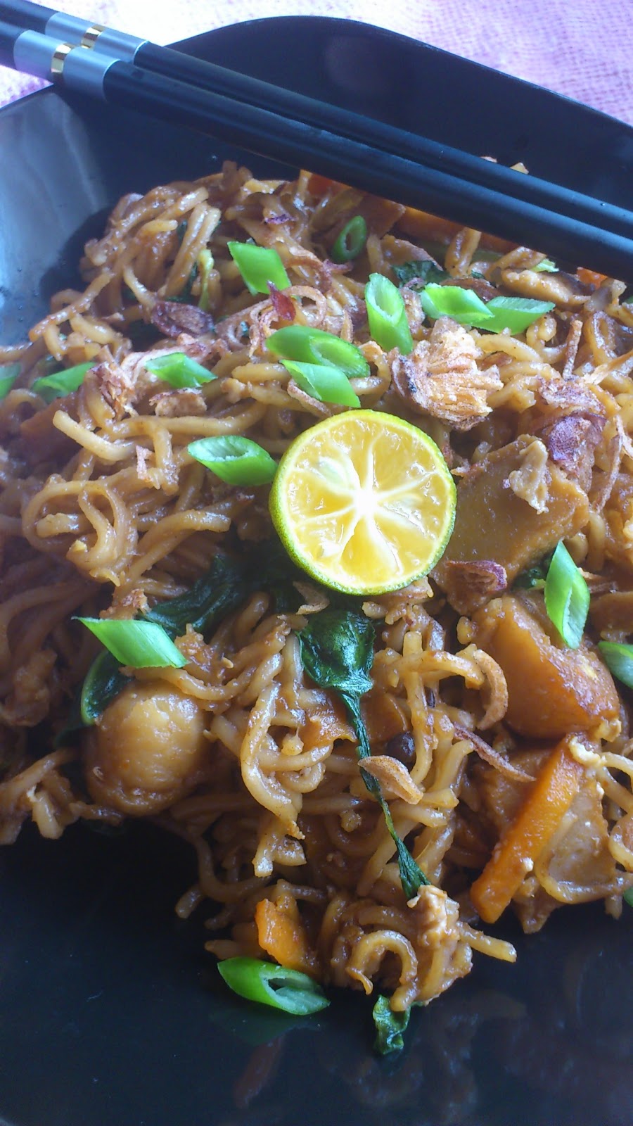 DuNia CiNTa KaMi♥♥♥: MAGGI GORENG MAMAK