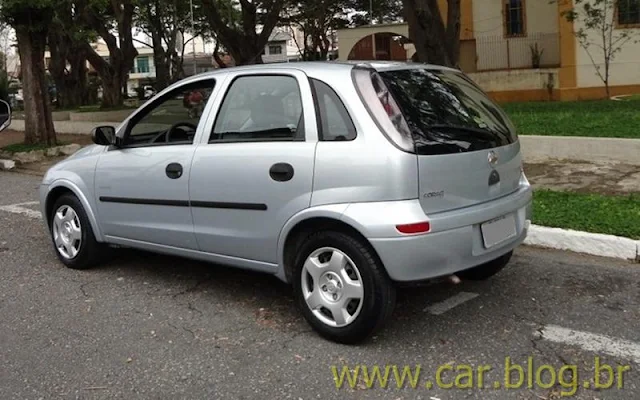 Corsa Ret 2009 1.4 Flex Maxx semi-novo à venda