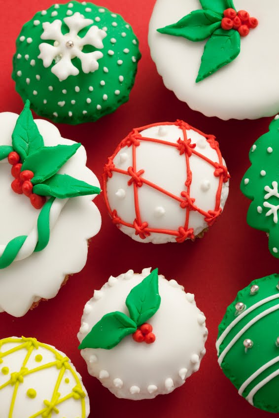 Holiday Cupcakes Decorating Ideas