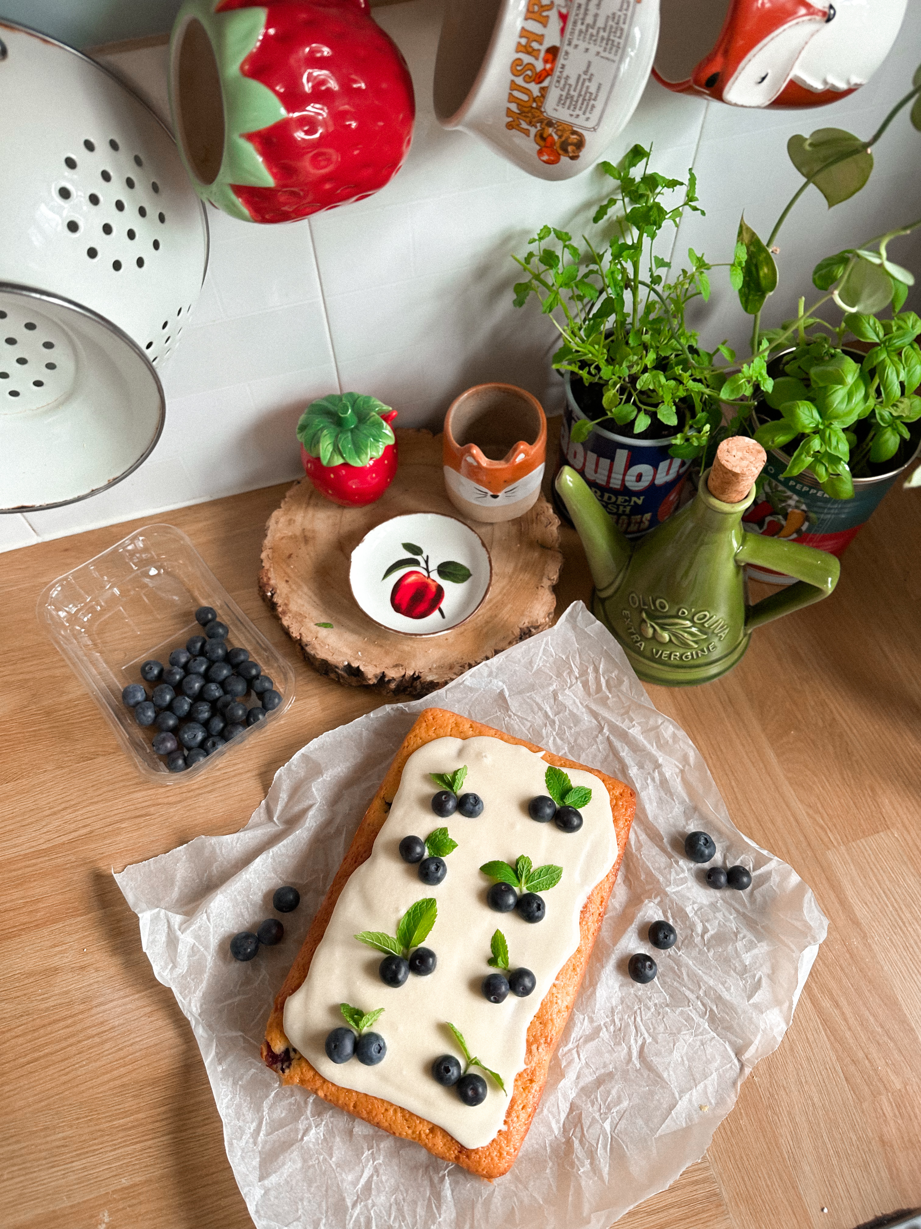 Lemon and Blueberry Sheet Cake Recipe