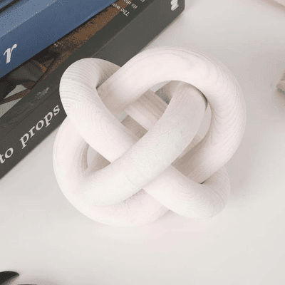 3-Link Wood Knot Decor