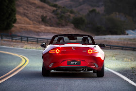 Rear view of 2016 Mazda MX-5 Miata