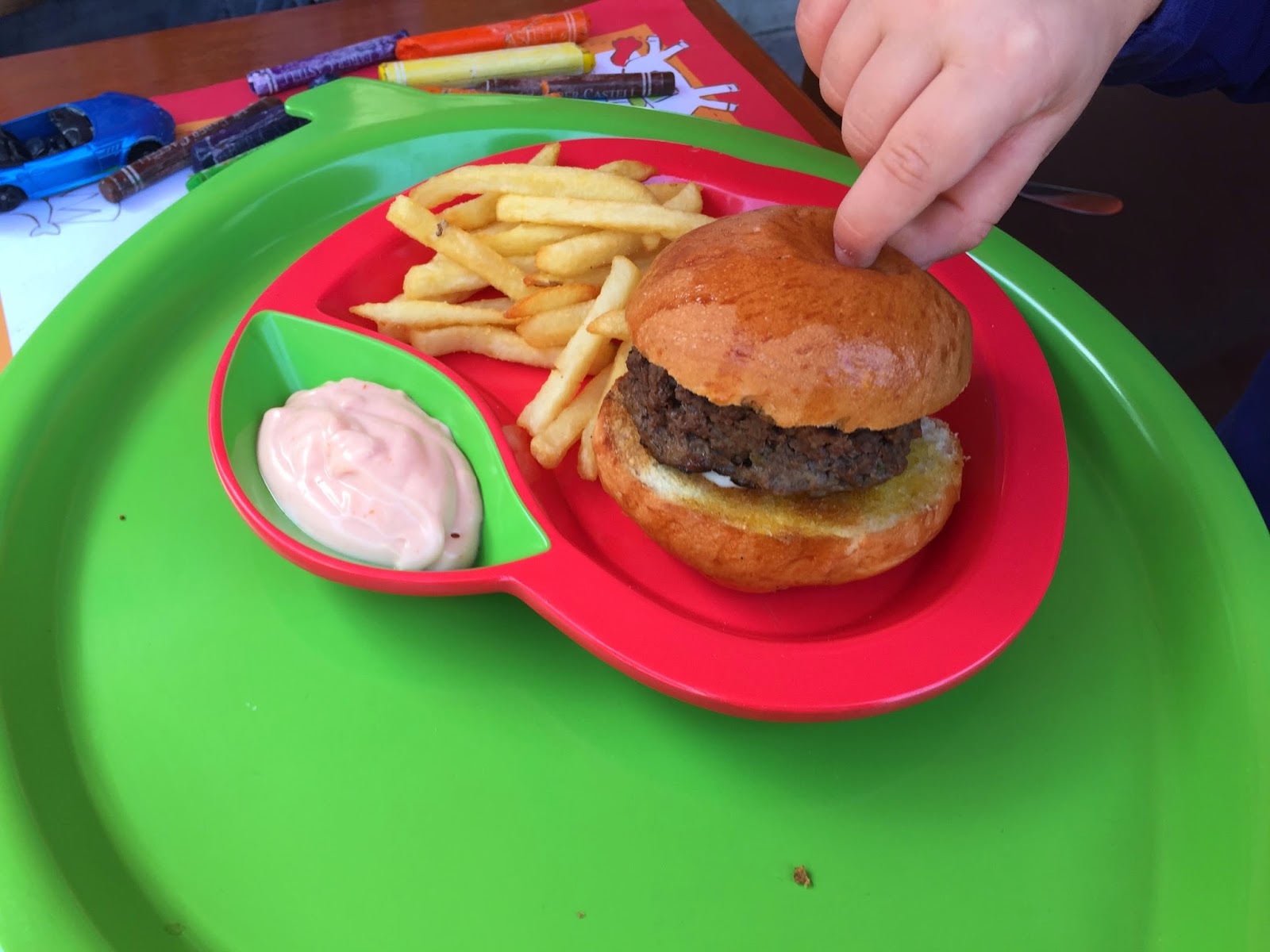 Pantry Cafè: kids wagyu burger