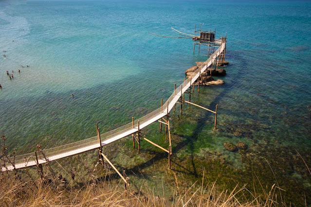 Trabocco nella Riserva naturale di Punta Aderci