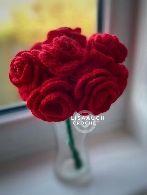 Free Crochet Rose Bouquet Pattern