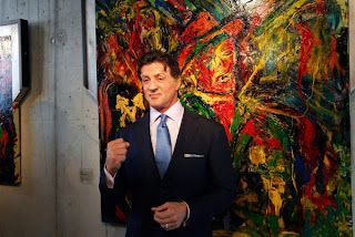 Sylvester Stallone em Exposição de suas Pinturas na Suiça