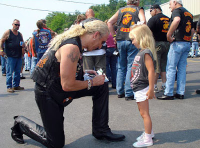 Too cool! This is Dee back in 1981 gearing up for the start of a bike ride stopping to sign an autograph for his cutest fan ever wearing a Twisted Sister t-shirt. Love this pic!