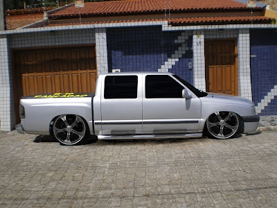 Uma S10 prata tunada tuning virtual picapes esportivas picapes com rodas 