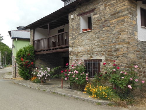 Villafranca del Bierzo, Vega de Valcazare, Pieros, Camino