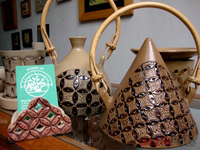 Unik Keramik  Bermotif Batik  Informasi Gila