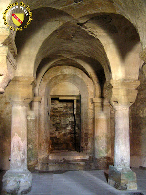 NORROY-LE-VENEUR (57) - L'église Saint-Pierre (intérieur) - Crypte romane