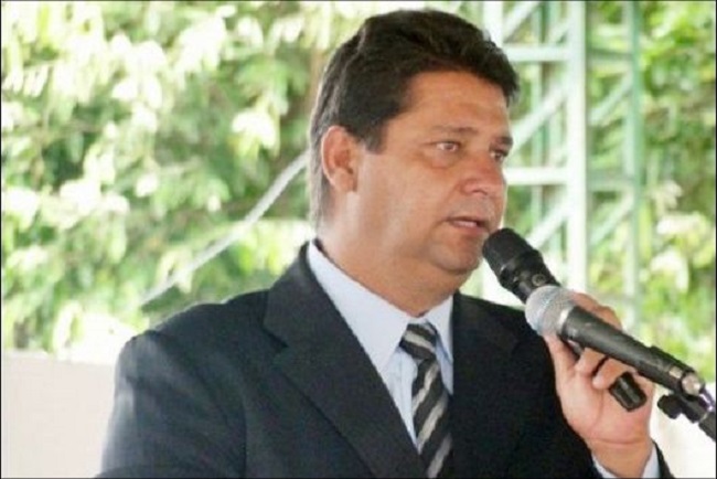 Ex-prefeito na Bahia é preso acusado de matar político para ficar com cargo