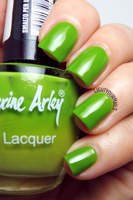 Smalto verde Catherine Arley 160 jelly green nail polish #nails #catherinearley #unghie #lightyournails