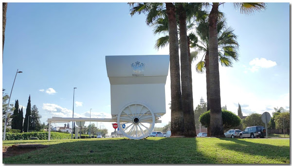 Monumento dedicado a la Hermandad del Rocío de Dos Hermanas