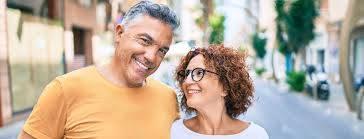 Happy couple after anal fistula treatment