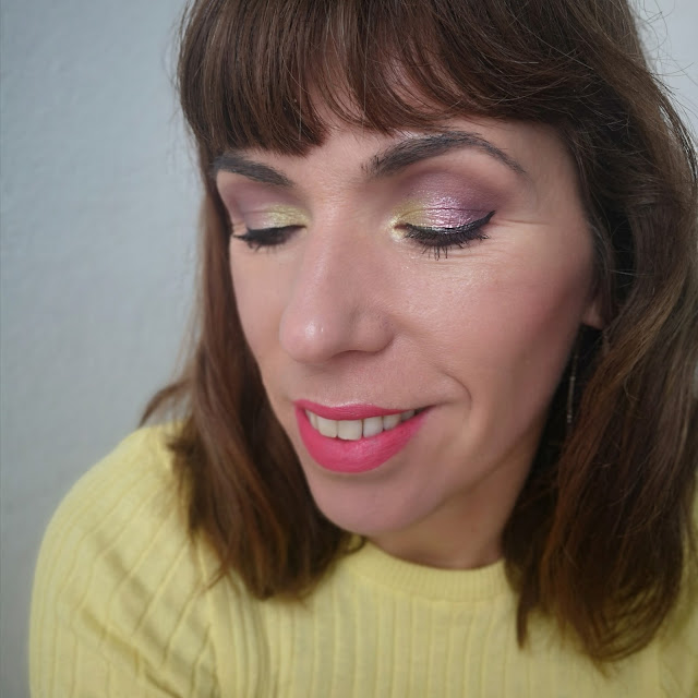 look amarillo y rosa