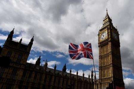 Eleição no Reino Unido coloca em jogo aposta de May de se fortalecer para Brexit
