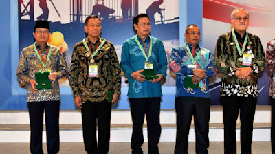 Ajang K3 Awards, Sebanyak 15 Gubernur Dinobatkan Sebagai Pembina K3 Terbaik 