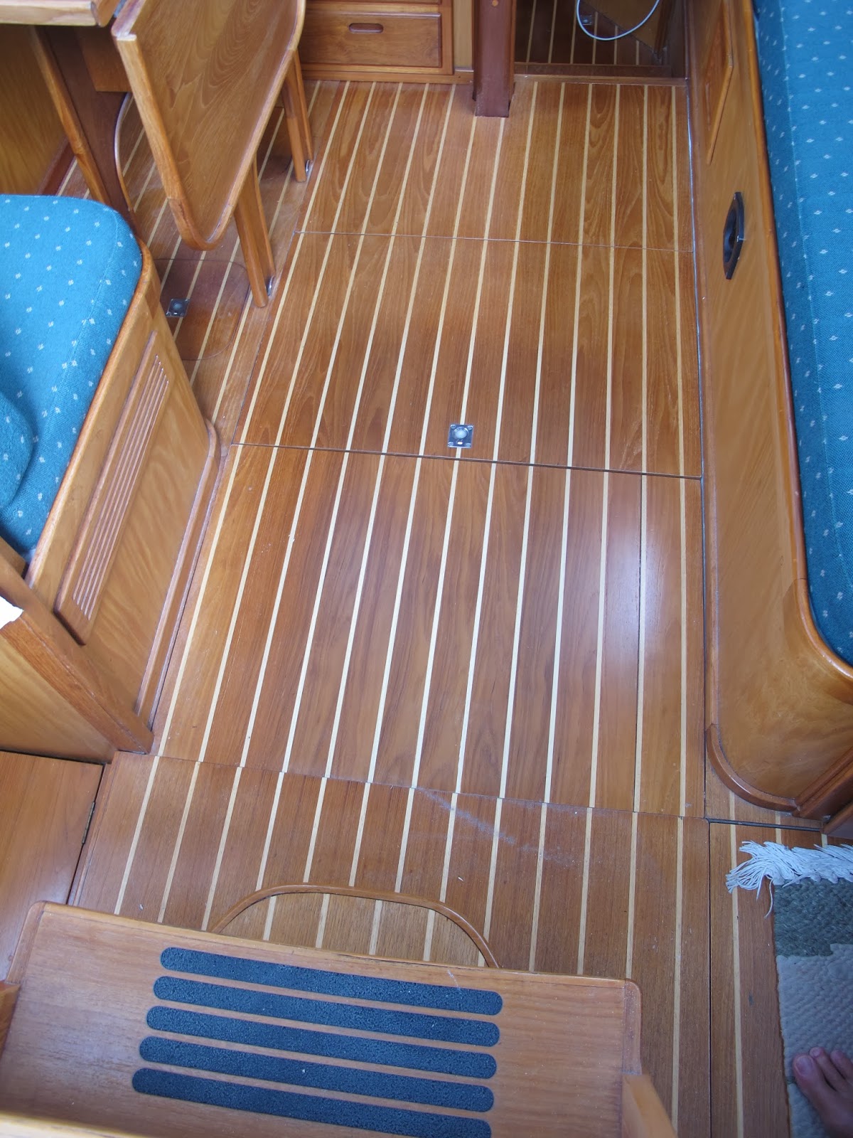 CKD Boats - Roy Mc Bride: Teak and Ash boat flooring