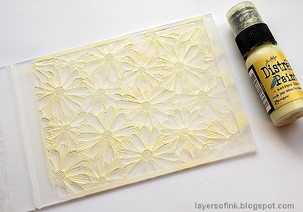 Layers of ink - Shimmery Dry Embossed Flowers Tag Tutorial by Anna-Karin Evaldsson.