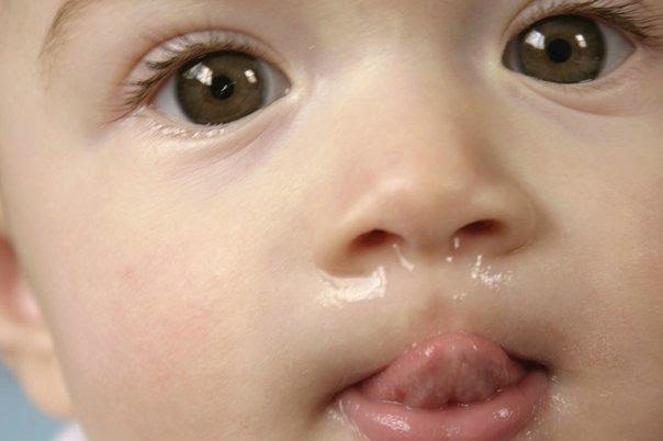 Beberapa petua menghilangkan batuk dan selsema pada bayi
