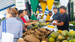 Inicia con éxito feria “Inespre está de Madre” en la Ciudad Ganadera