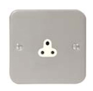 Round pin 1 gang 5A unswitched Metal Clad Socket - the 3350 Metal Clad