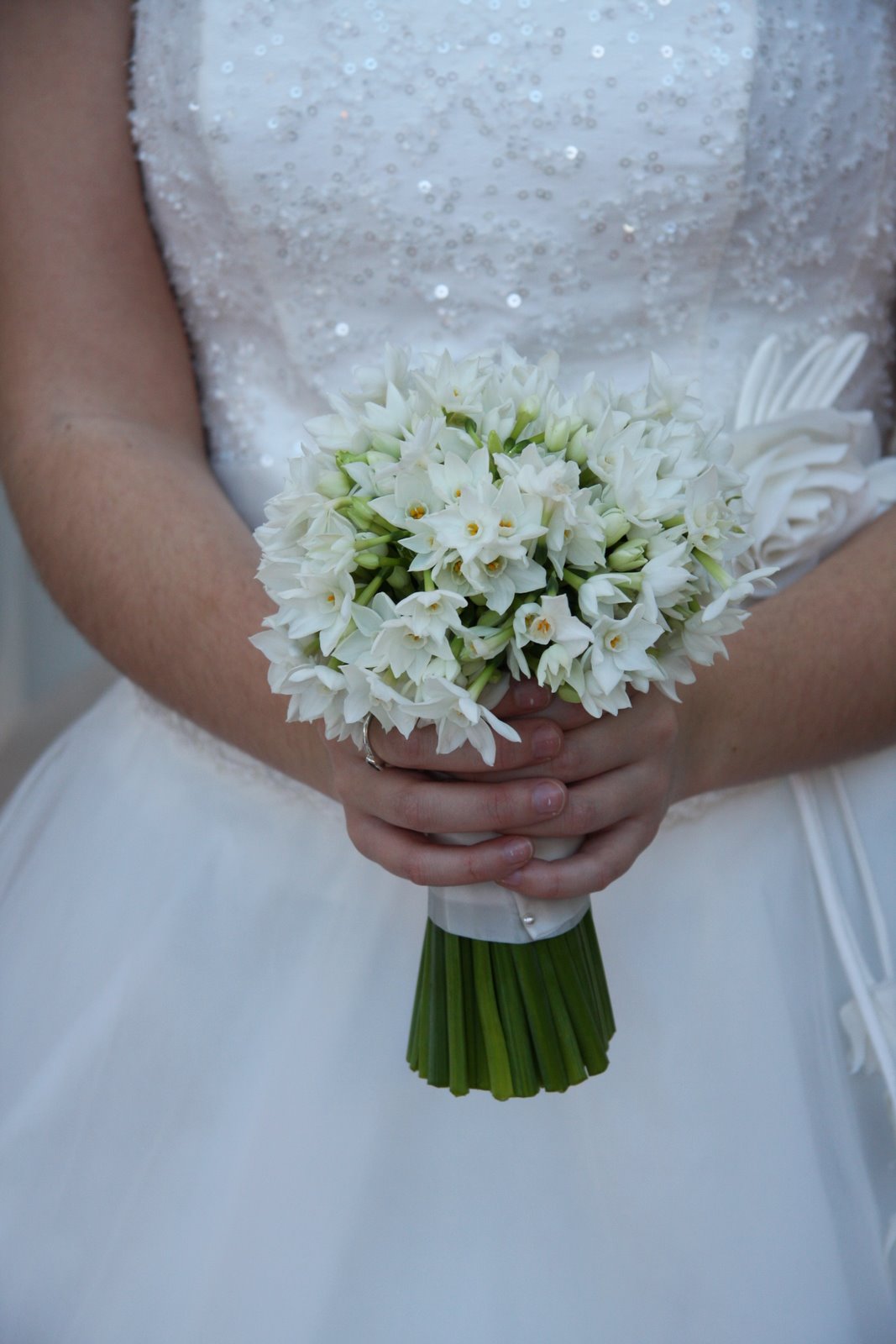 The iFloweri Magician Paper White iWeddingi Bouquet Glorious 