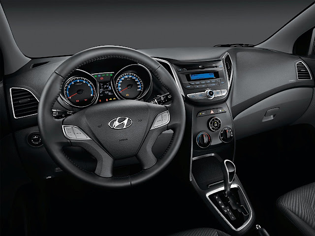 2013 Hyundai HB20X Interior