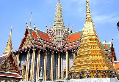 Bangkok - Most famous Bangkok Temple Picture 