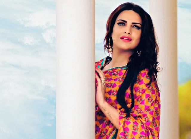 Himanshi Khurana Career