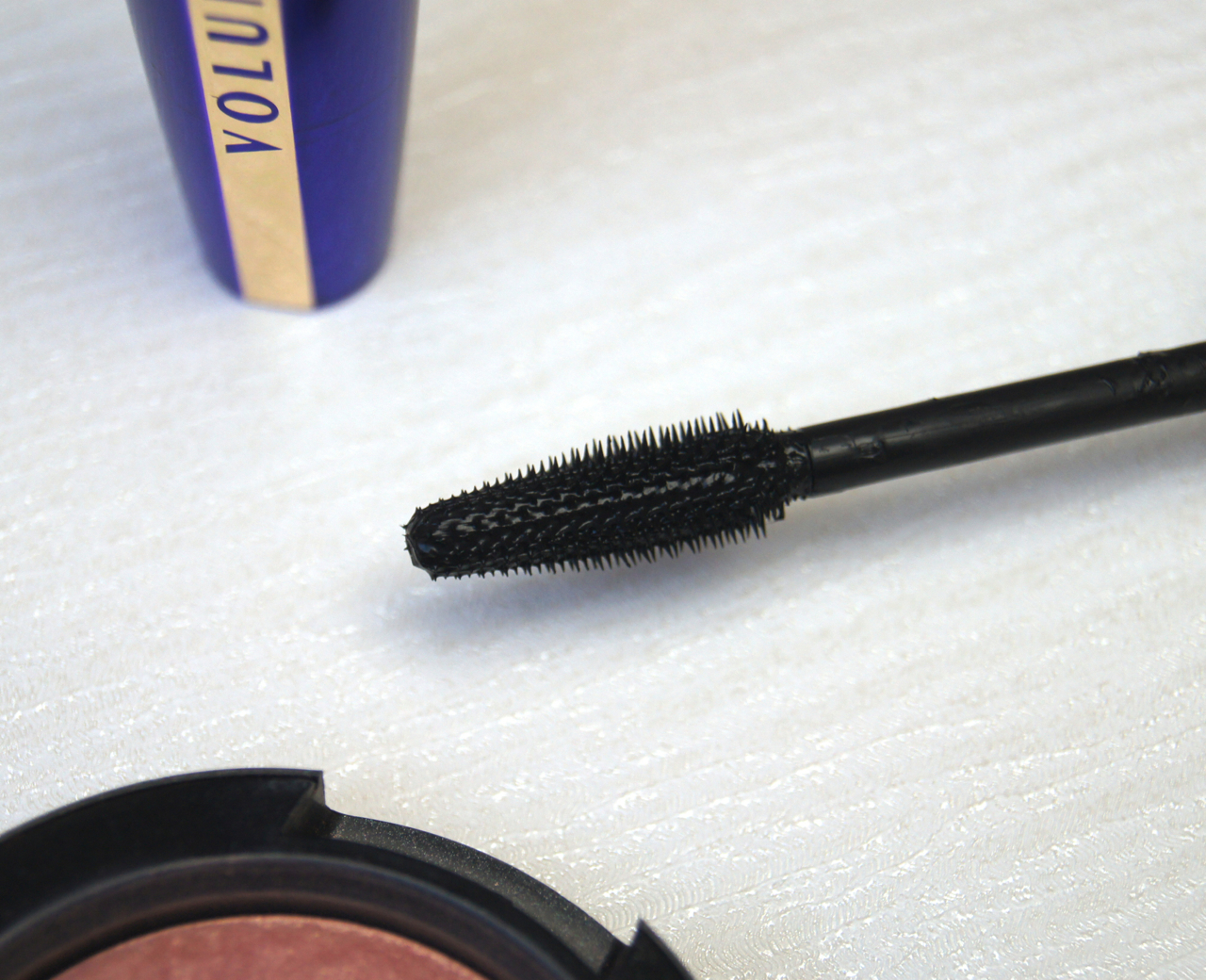 loreal volume million lashes so couture mascara review