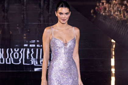 Kendall Jenner – ‘Le Défilé L’Oréal Paris’ Fashion Show