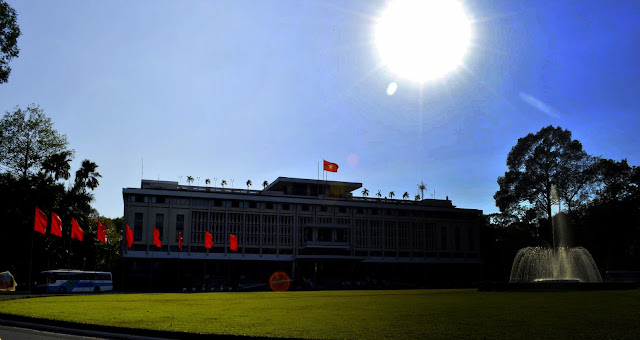 Reunification+Palace+hcmc+vietnam.jpg