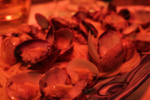 Spaghetti with clams at Chez Black, Positano, Italy