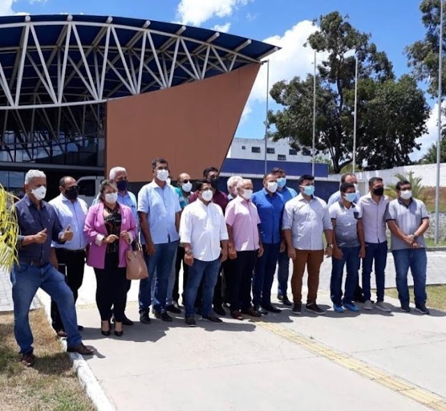 Prefeito de Aramari é eleito presidente do Consórcio Regional de Saúde do Litoral Norte e Agreste Baiano